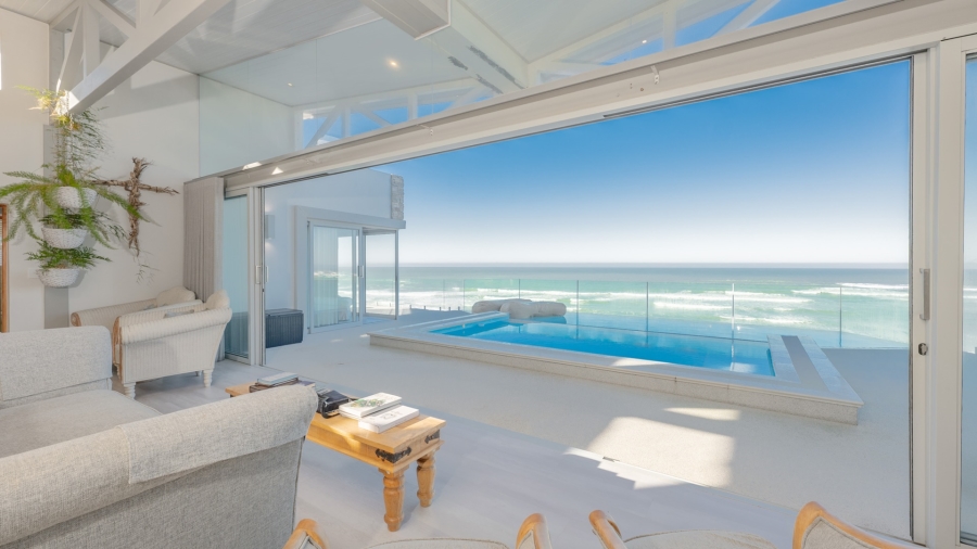 6 Bedroom Property for Sale in Struisbaai Western Cape